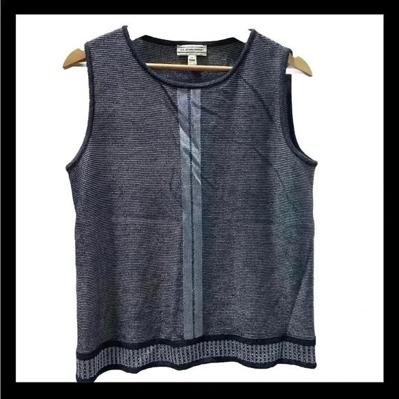 St. John‎ Sports M wool blend sleeveless knitted navy blue stripe top crewneck - Picture 2 of 9